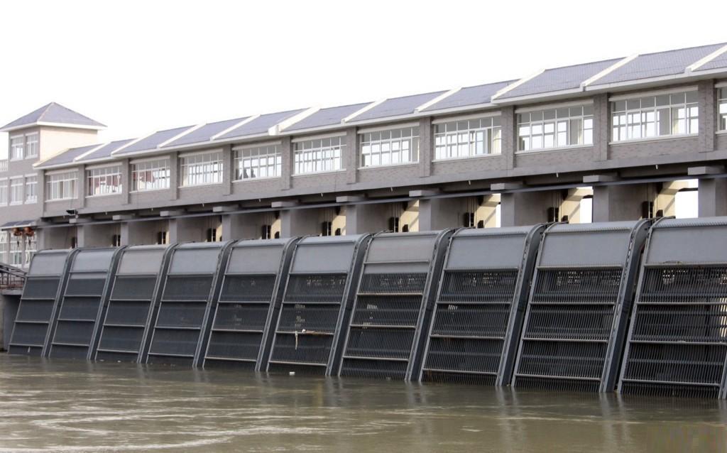 HQN型回轉式清污機 HQN型回轉式清污機